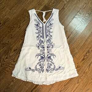 Lord and Taylor DesignLab Fully Lined White Embroidered Sun Dress Size Medium